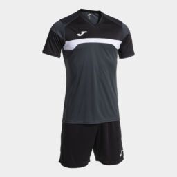 Equipacion Danubio III Joma