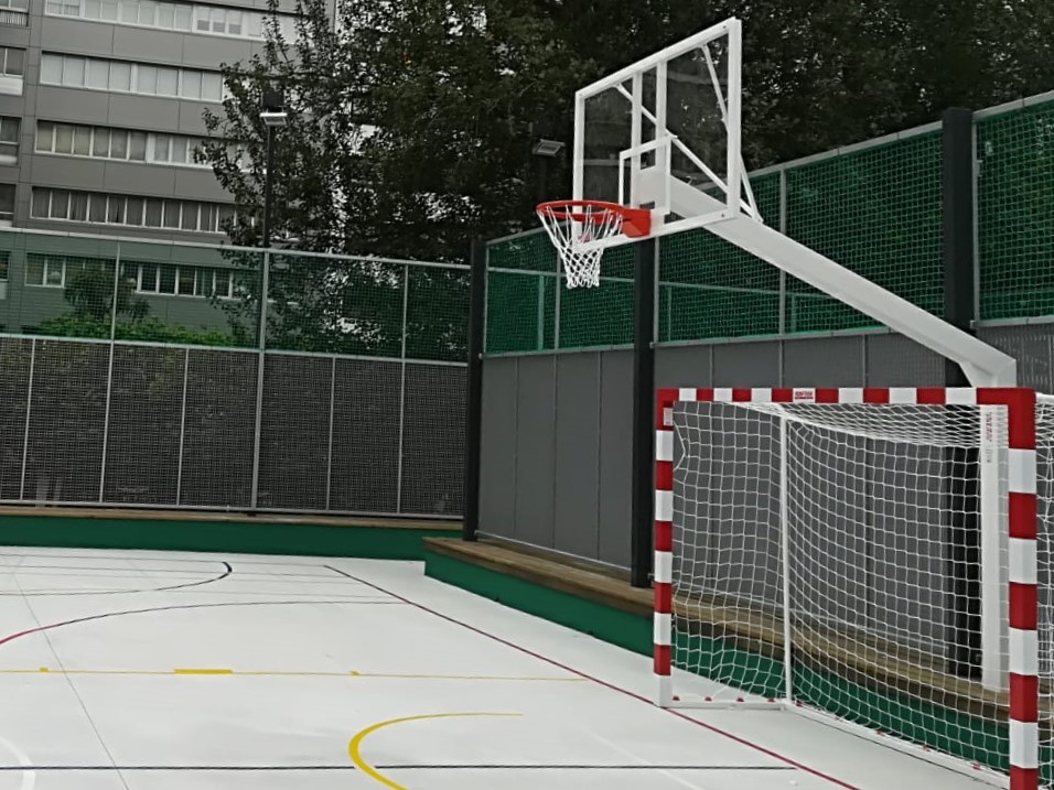 juego canastas (2 unidades) baloncesto, monotubo 140×140 mm, fijas con base para anclaje, vuelo 2,25 m. 3