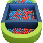 Piscina Ovalada Plus Llenado Pelotas, 300 X 150 X 40 Cm Alto X 15 Cm Ancho (Transformable En Dos)