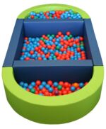 Piscina Ovalada Plus Llenado Pelotas, 300 X 150 X 40 Cm Alto X 15 Cm Ancho (Transformable En Dos)