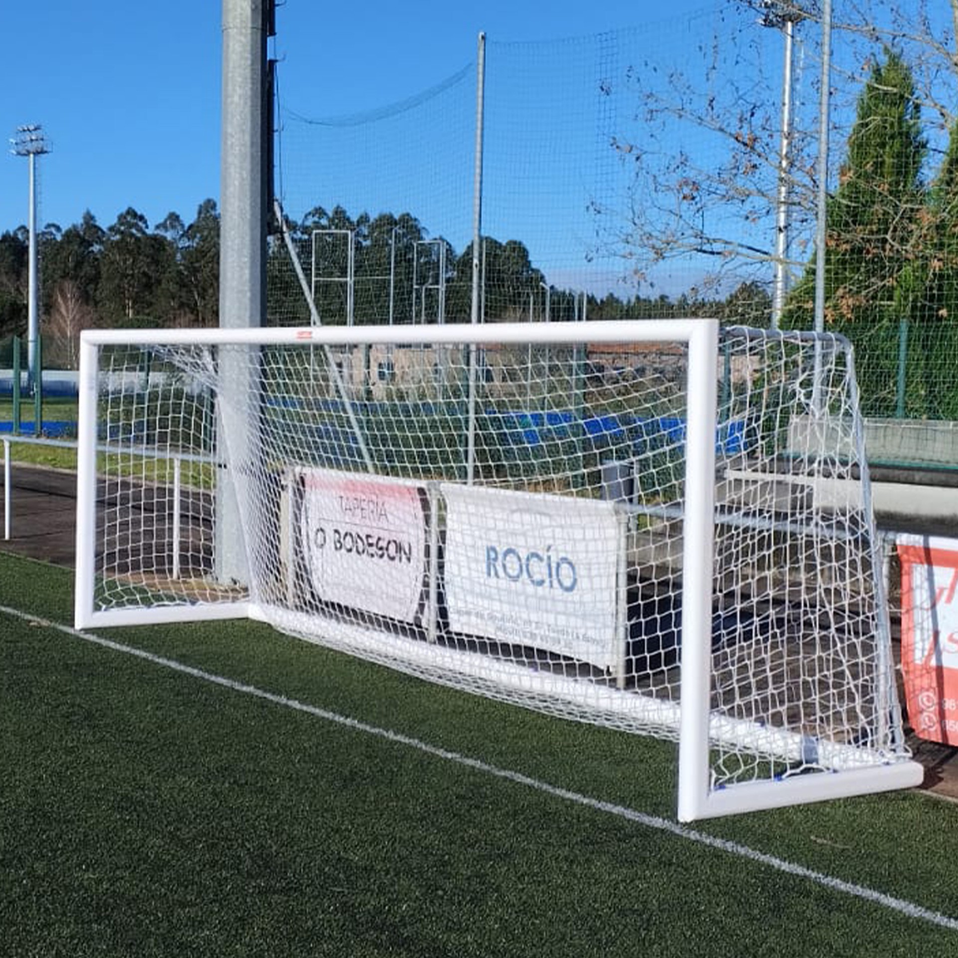 juego porterias (2 unidades) aluminio, futbol 7,120×100 mm, trasladables. 1 juego porterias (2 unidades) aluminio, futbol 7,120×100 mm, trasladables. 1