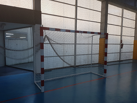 juego porterias futbol sala/balonmano (2 unidades), metalicas, trasladables, base de tubo redondo 80×80 mm. 1