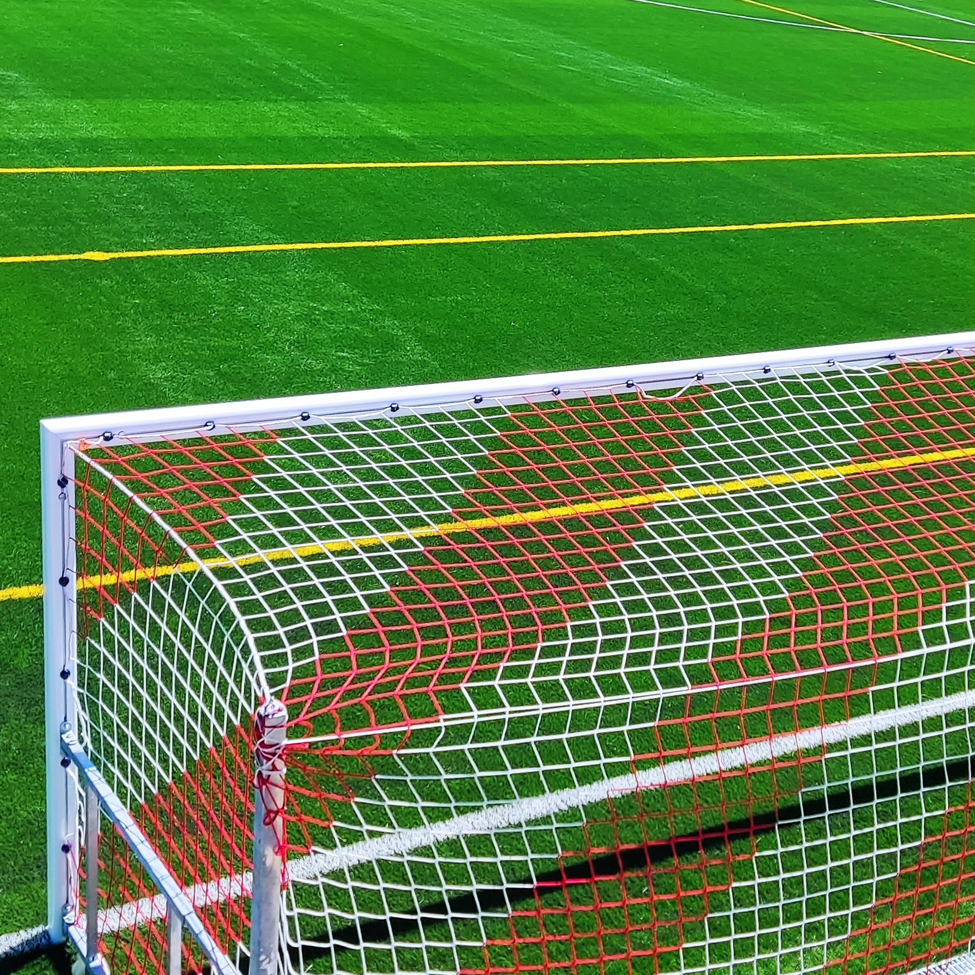 Juego Porterias Aluminio Futbol 7  90 Mm Abatibles Con Arquillos Galvanizados En Caliente - Imagen 5
