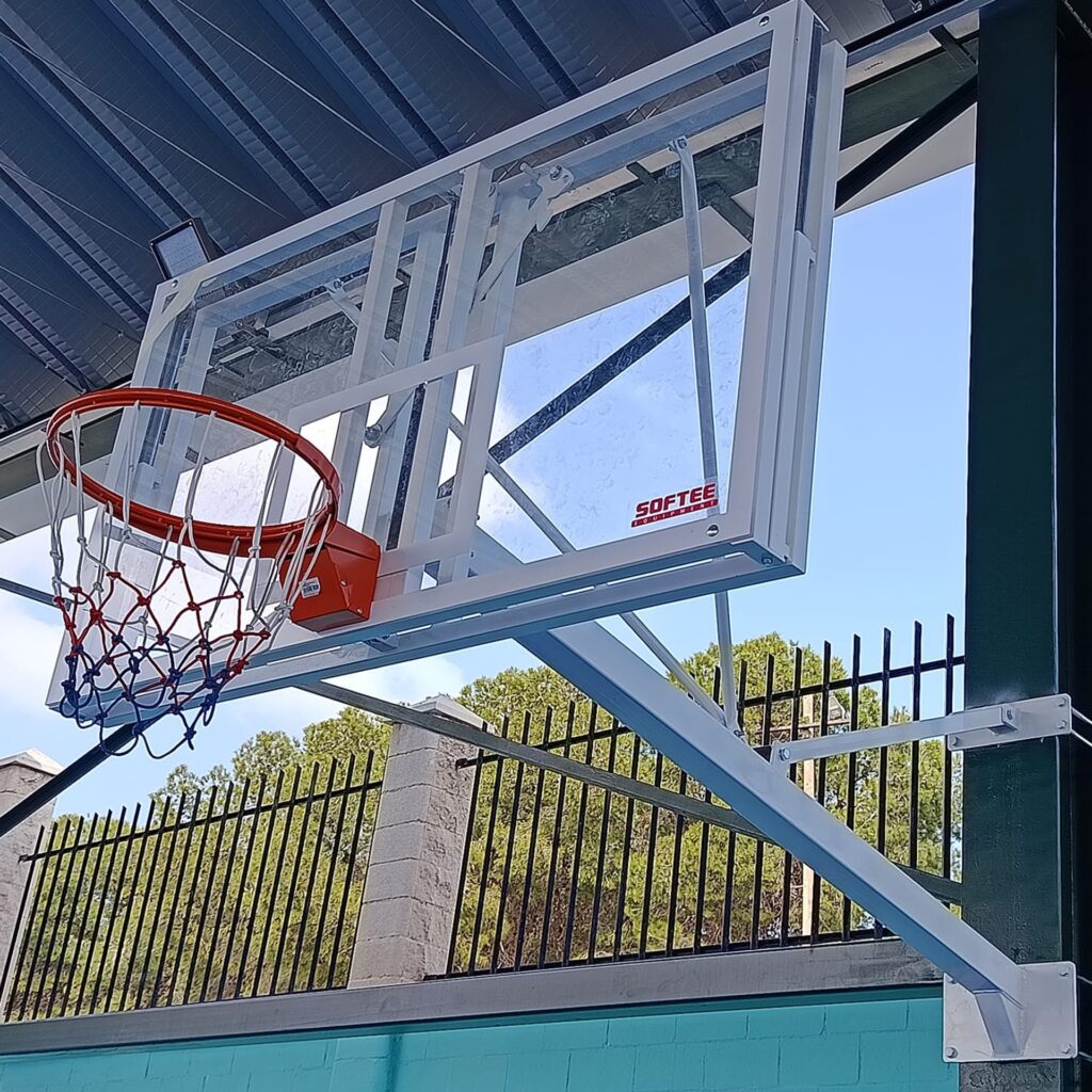 Juego de 2 canastas de basket Deluxe fijas a viga con vuelo especial – Sports Equipe