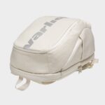 Vista lateral superior de la mochila de pádel Ambassador Varlion en color blanco
