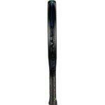Perfil lateral de la pala de pádel Ioniq 12K de Drop Shot con el grosor del marco
