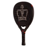 Pala de pádel Vanquish de Black Crown girada hacia la derecha con detalles en rojo